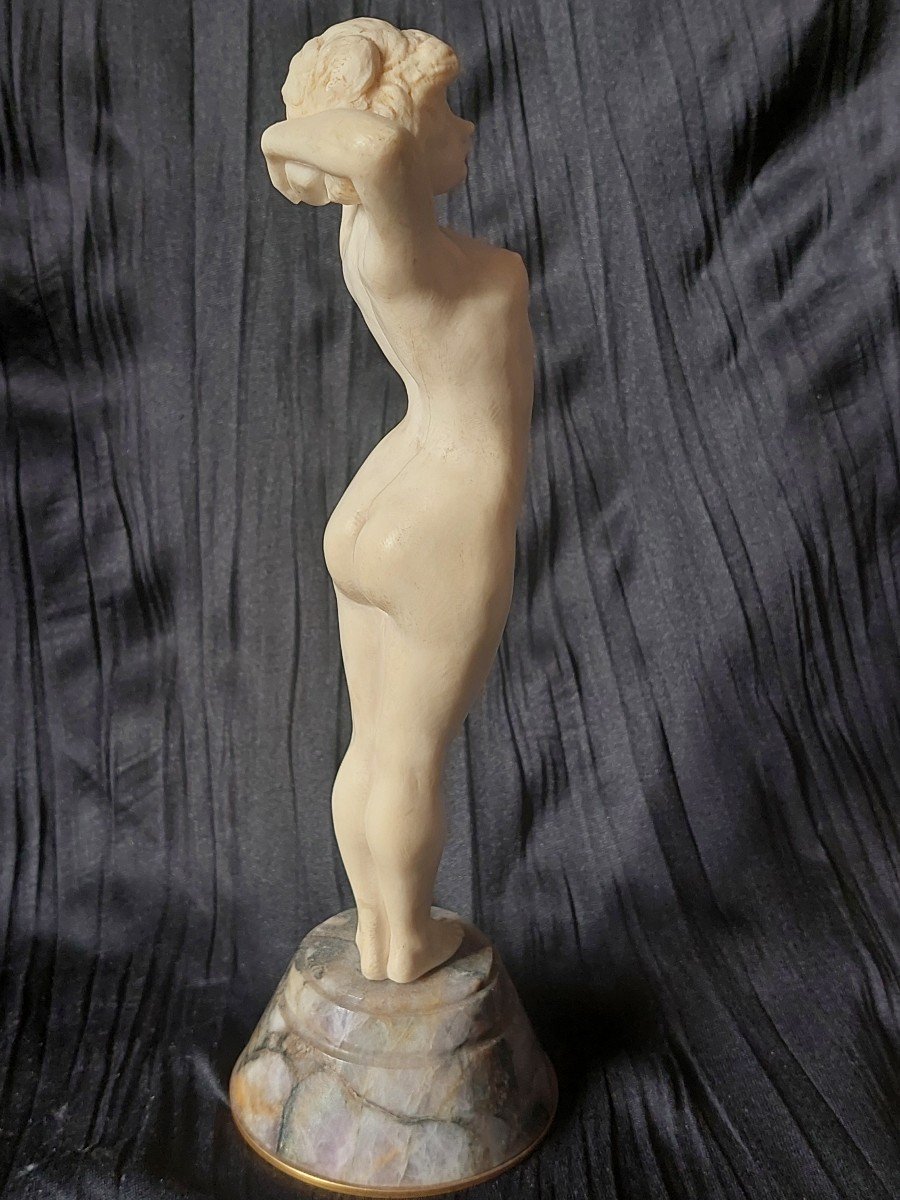 Lovely Ivory Sculpture Of A Nymph. French Work Around 1930 Art Nouveau-photo-4