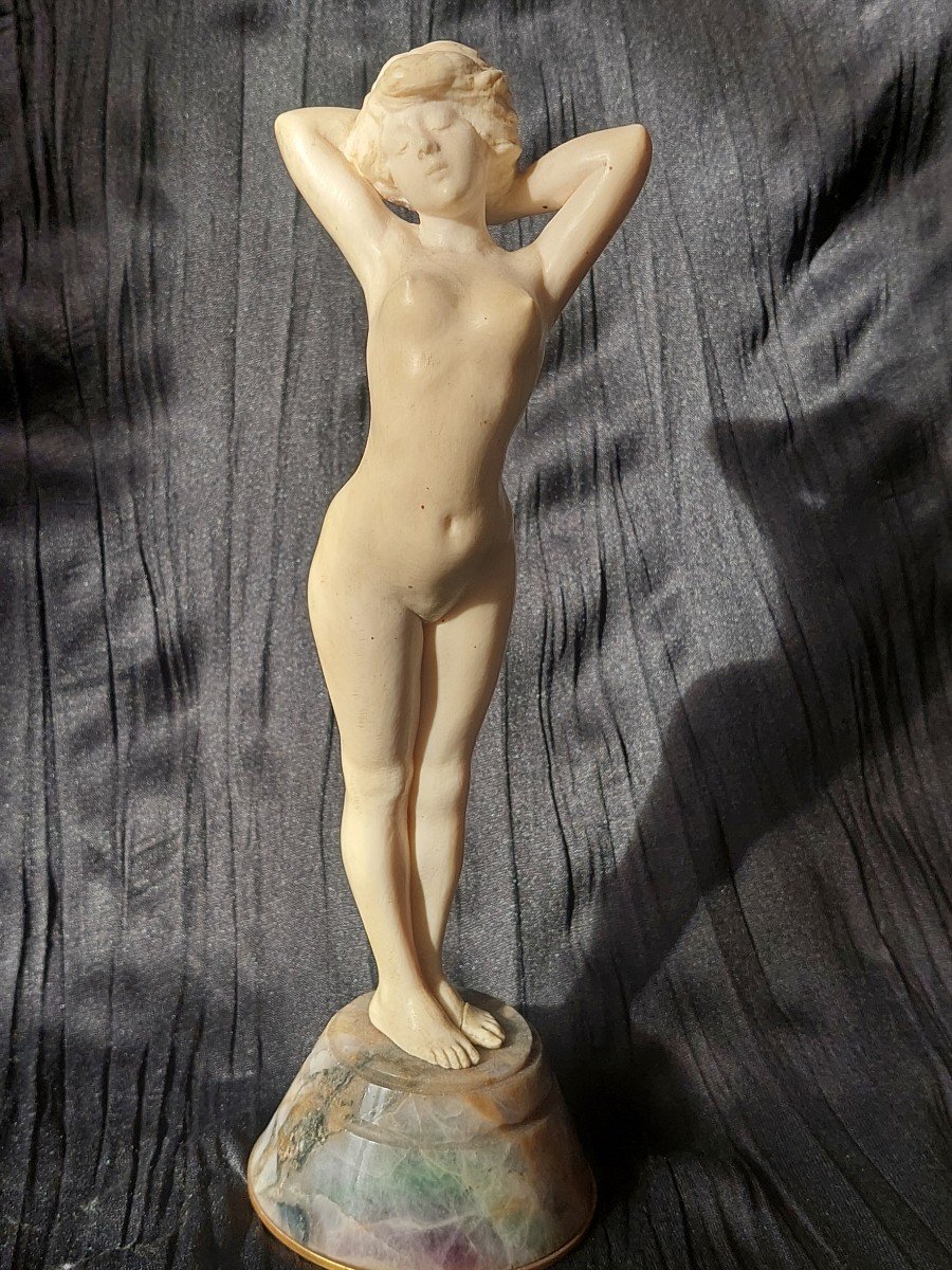 Lovely Ivory Sculpture Of A Nymph. French Work Around 1930 Art Nouveau
