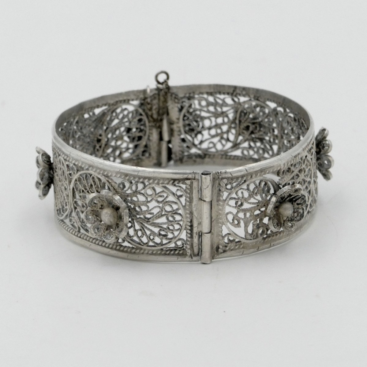 Cuff Bracelet With Flower Decor, Sterling Silver, Tunisia, 20th Century.-photo-3
