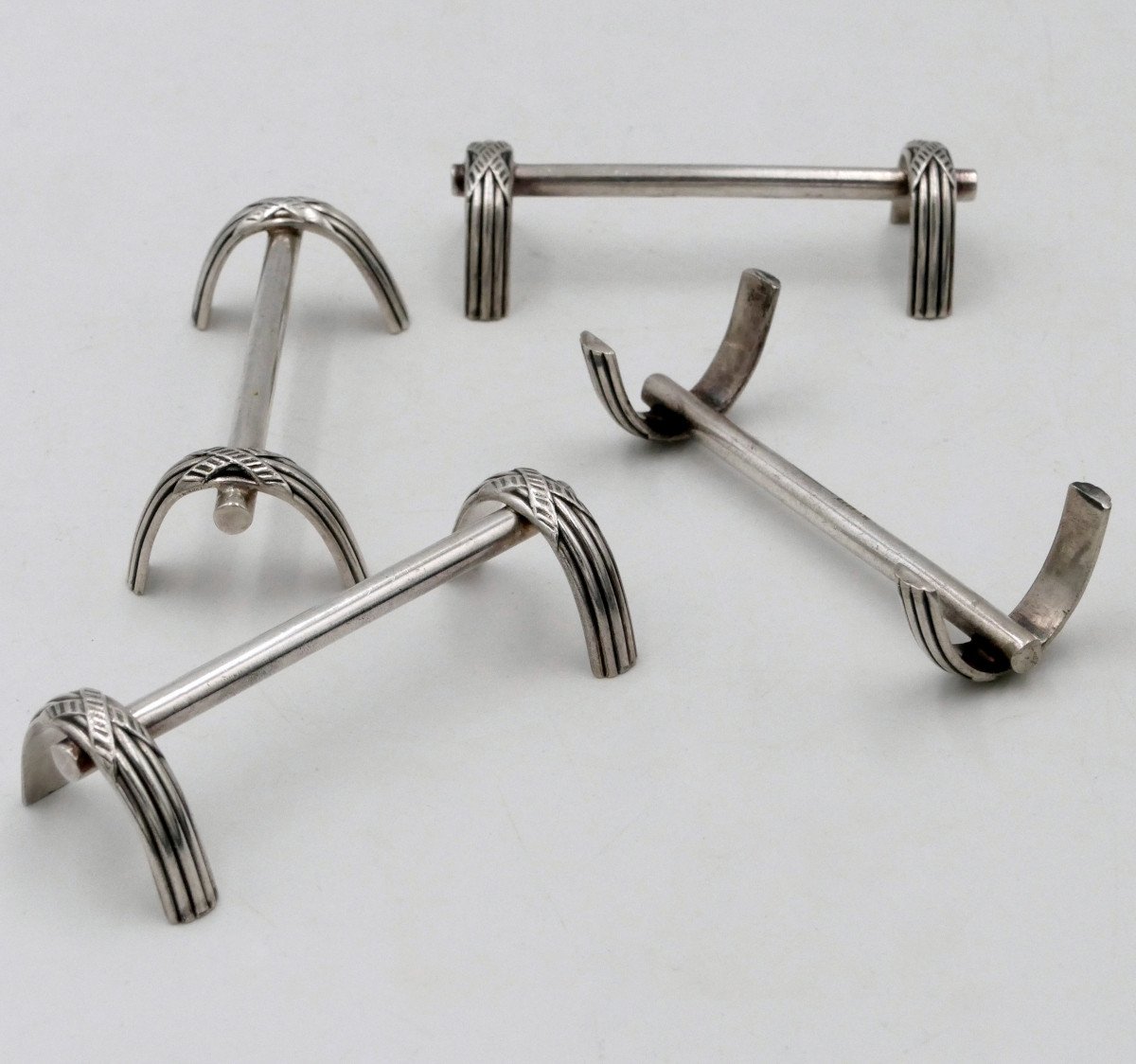 Twelve Maison Ercuis Knife Holders In Silver Metal, Ribbons Model.-photo-3