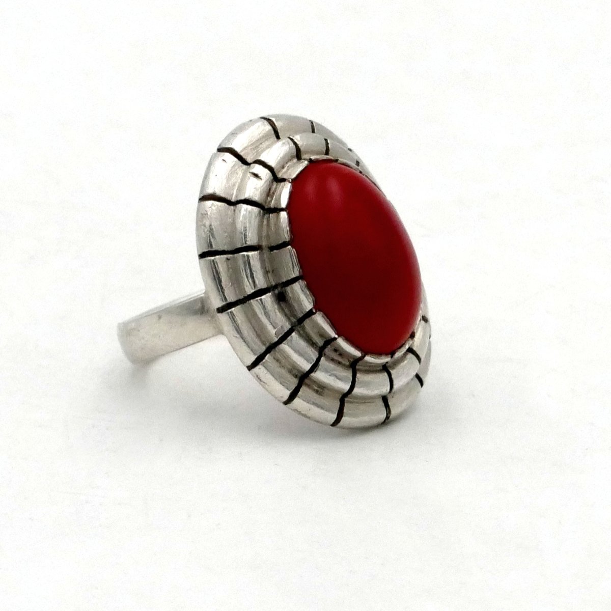 Art Deco Ring In Sterling Silver And Coral, Finger Size 51.5.-photo-2