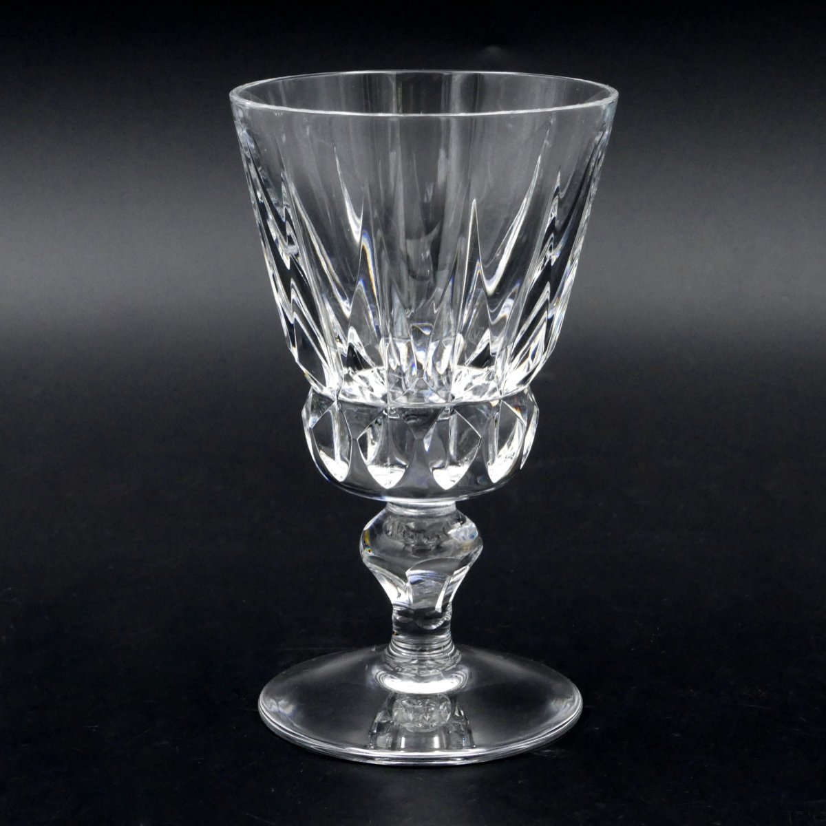 Saint Louis, Modèle Guernesey, 5 Verres à Vin Blanc En Cristal, XXe Siècle.-photo-1