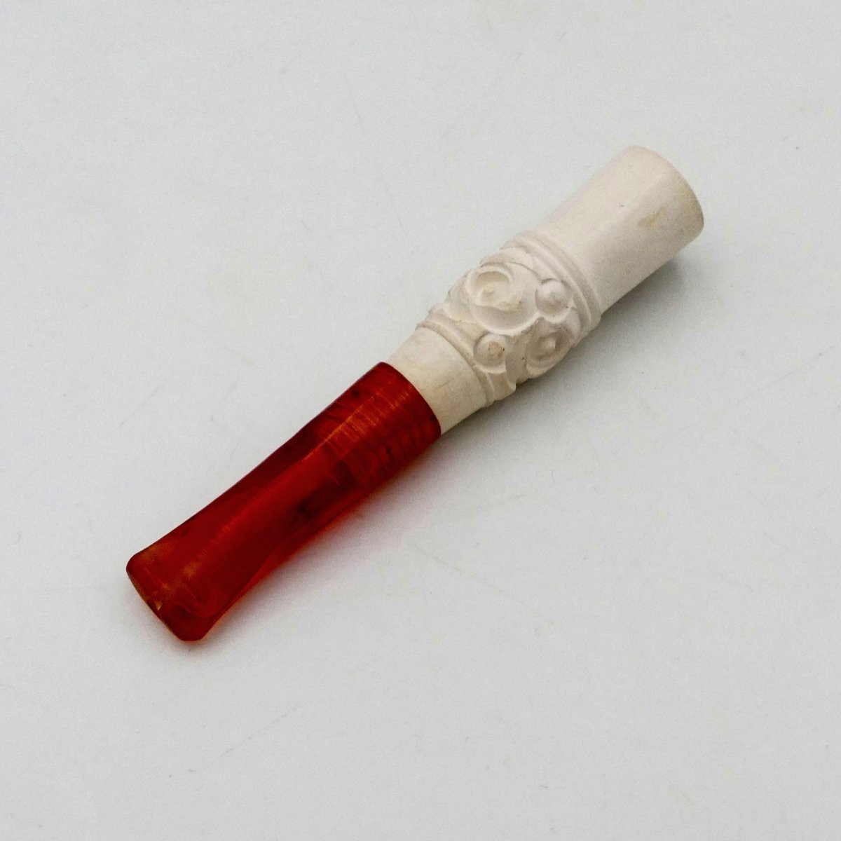 Bakelite And Sculpted Meerschaum Cigarette Holder, In A Case, Early 20th Century.-photo-3