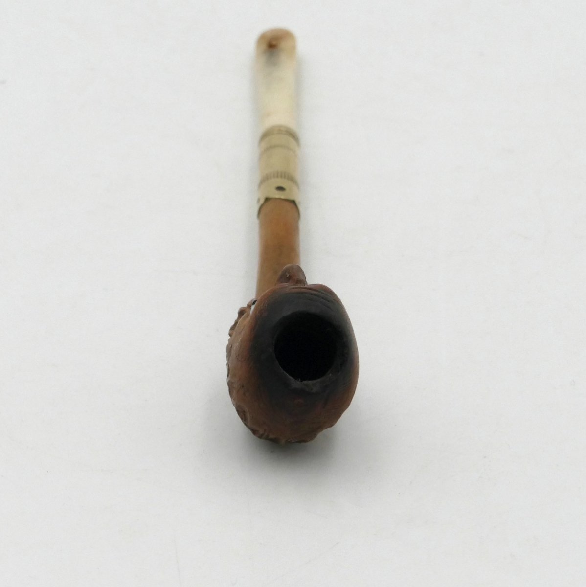 Fume cigarette, tête de vieil homme en bois, os et yeux en verre, début XXe siècle.-photo-2