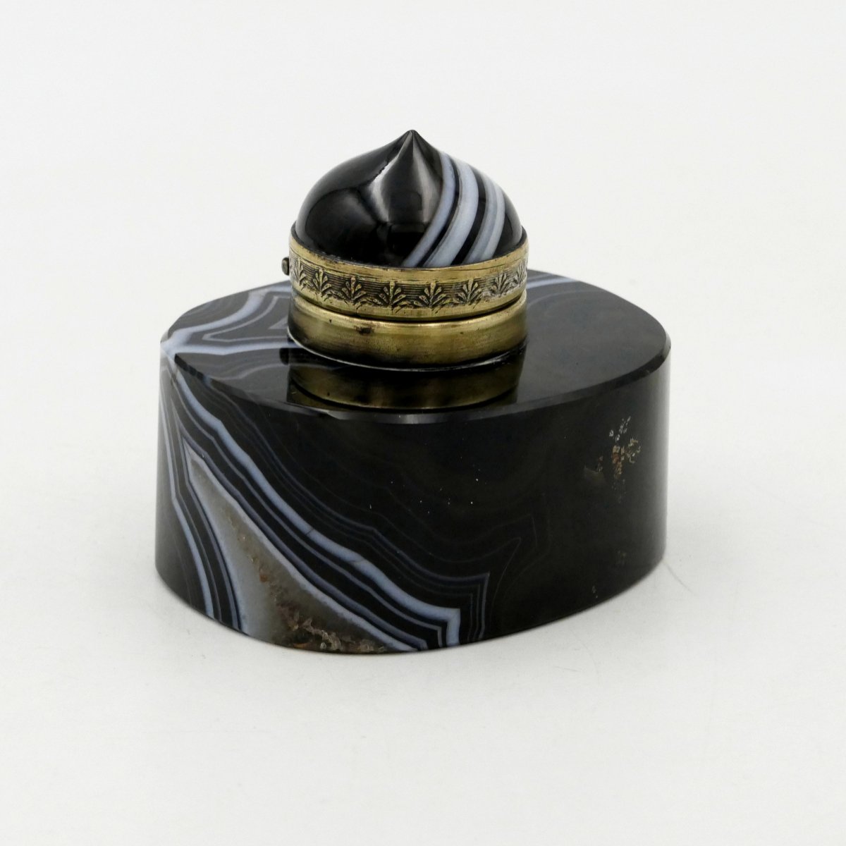 Encrier en agate et bronze, début XXe siècle.-photo-2