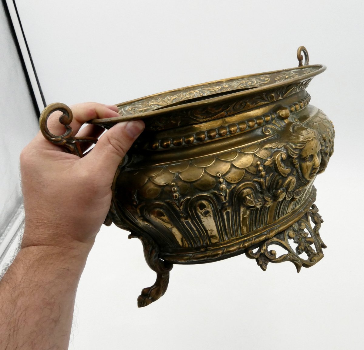 Jardinière In Embossed Brass And Bronze, Decorated With Female Faces, Napoleon III.-photo-8