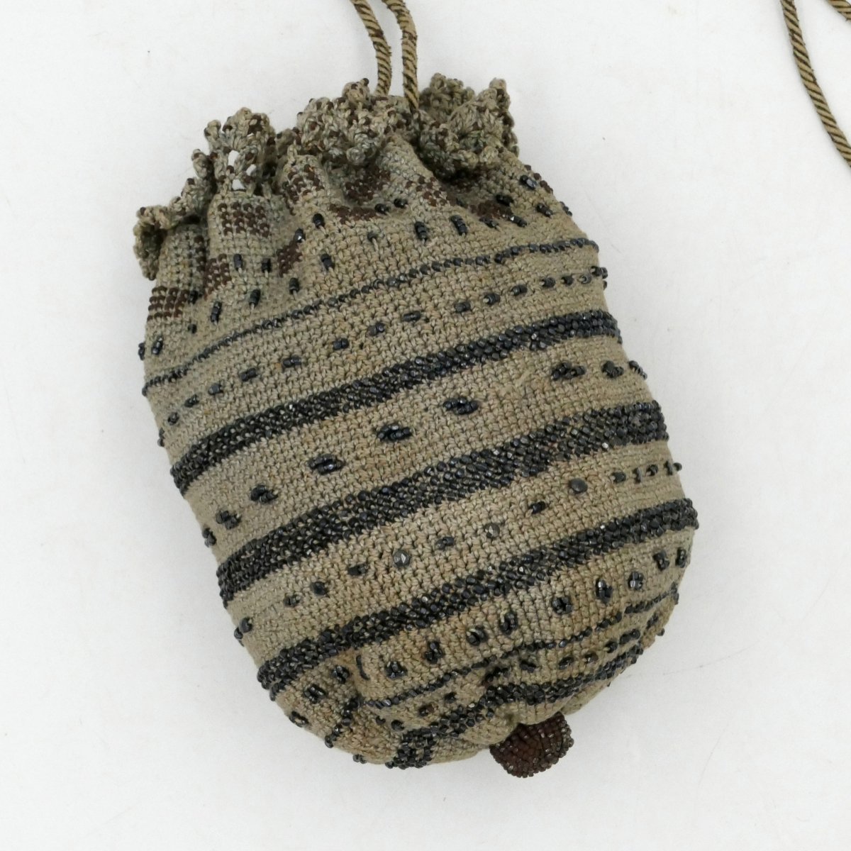 Bourse, aumônière, réticule, brodée de perles de jais, vers 1920.-photo-2