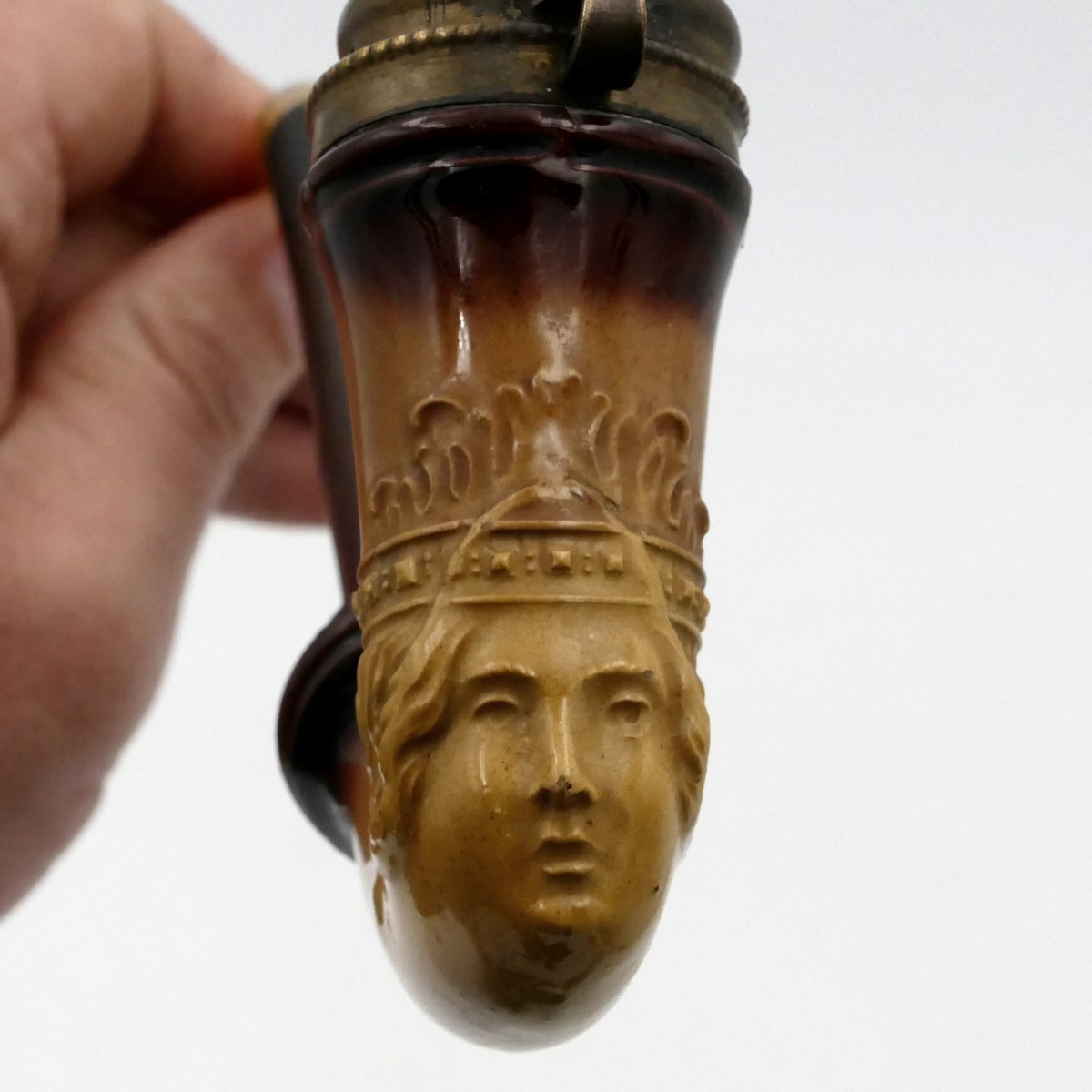 Pipe en terre cuite émaillée, « Visage de femme », XXe Siècle.-photo-3