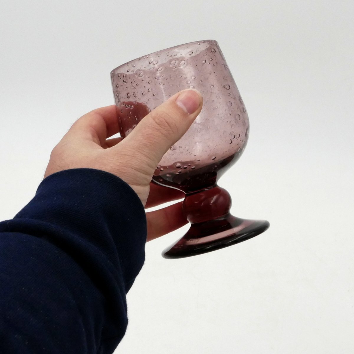 Biot, Pichet et verre à pied en verre soufflé, signés, XXe siècle.-photo-4