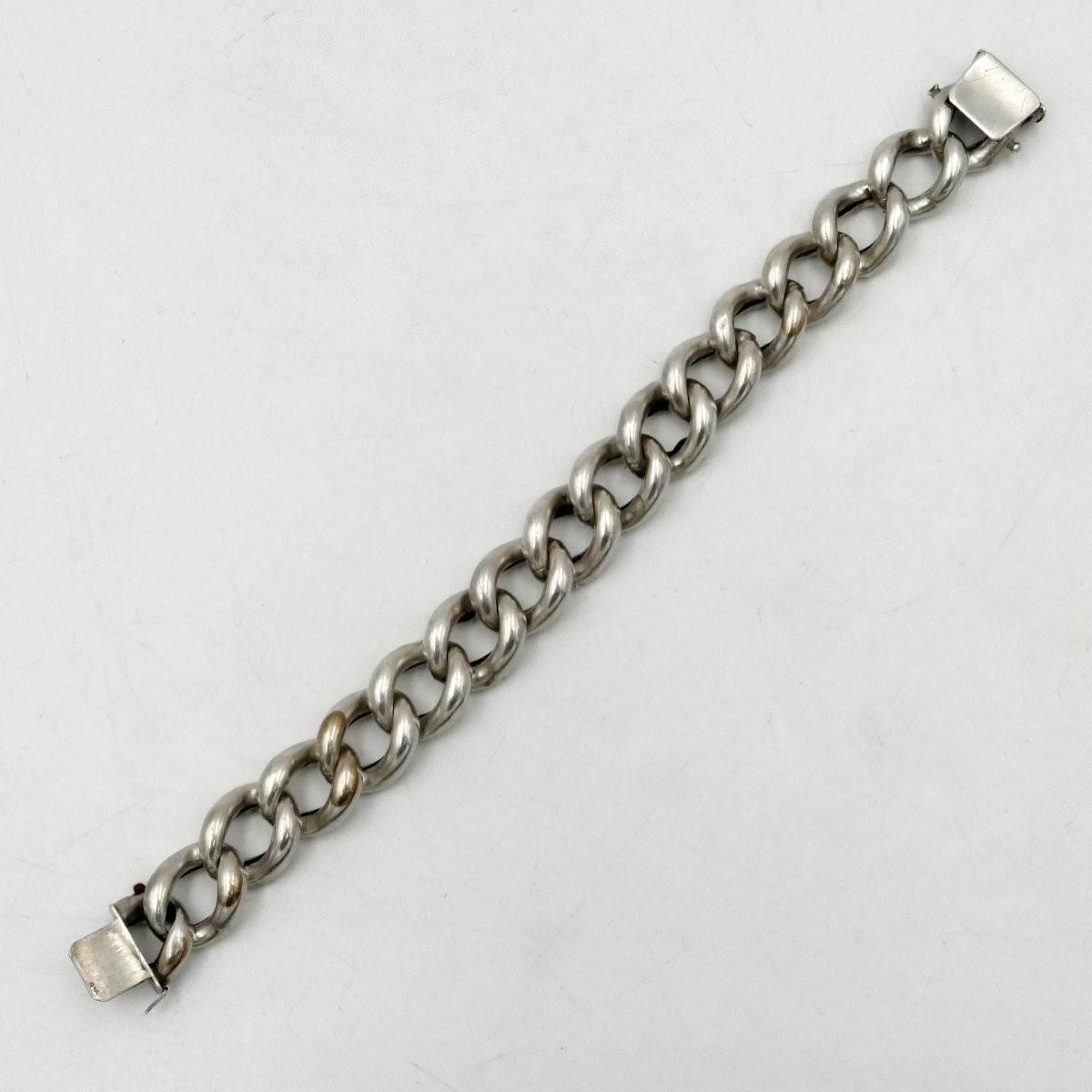 English Curb Chain Bracelet, Solid Silver, Floral Motif, Mid-20th Century. -photo-2