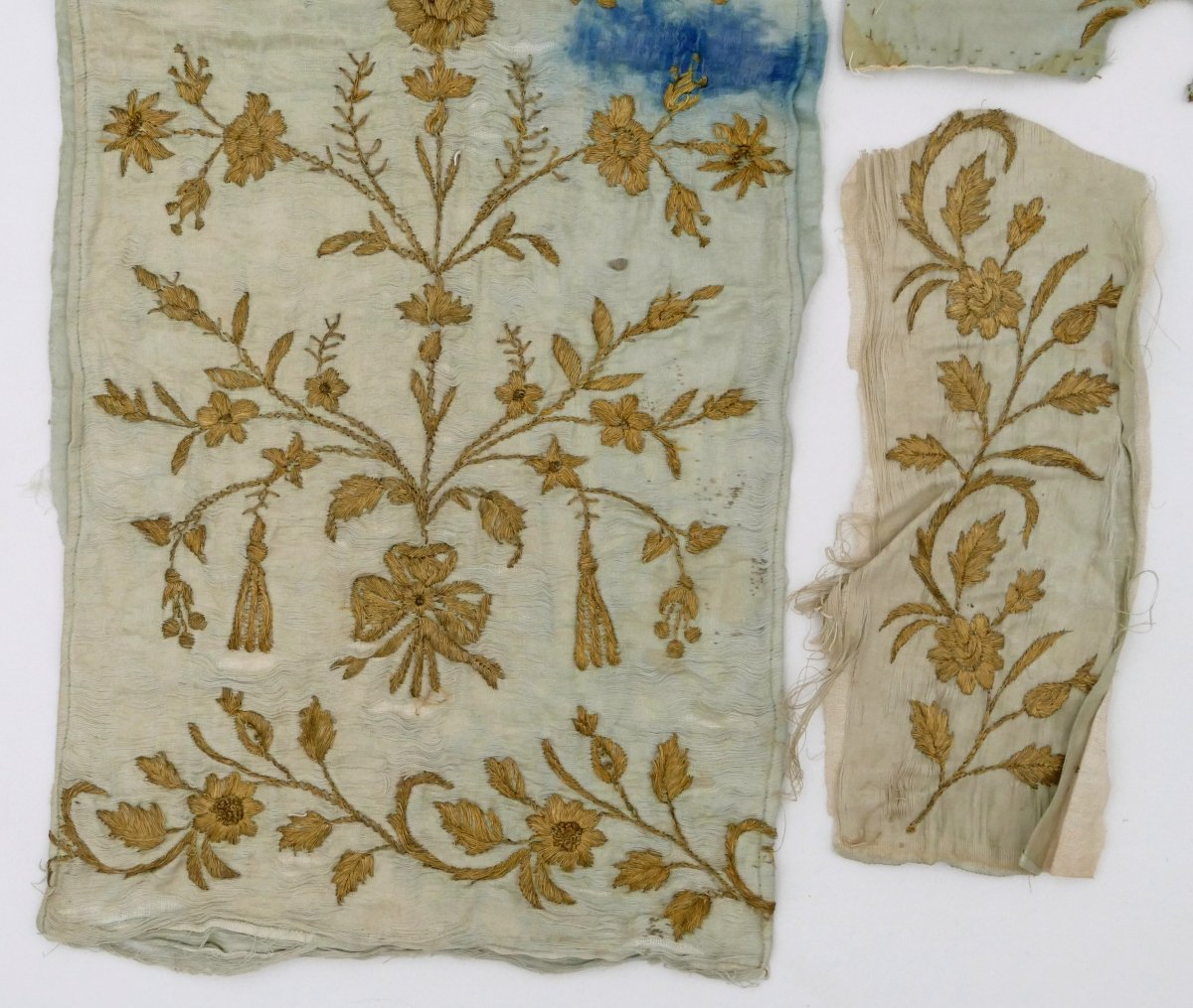 Louis XV Period, Three Fragments Of Silk Embroidered With Gold, 18th Century.-photo-2