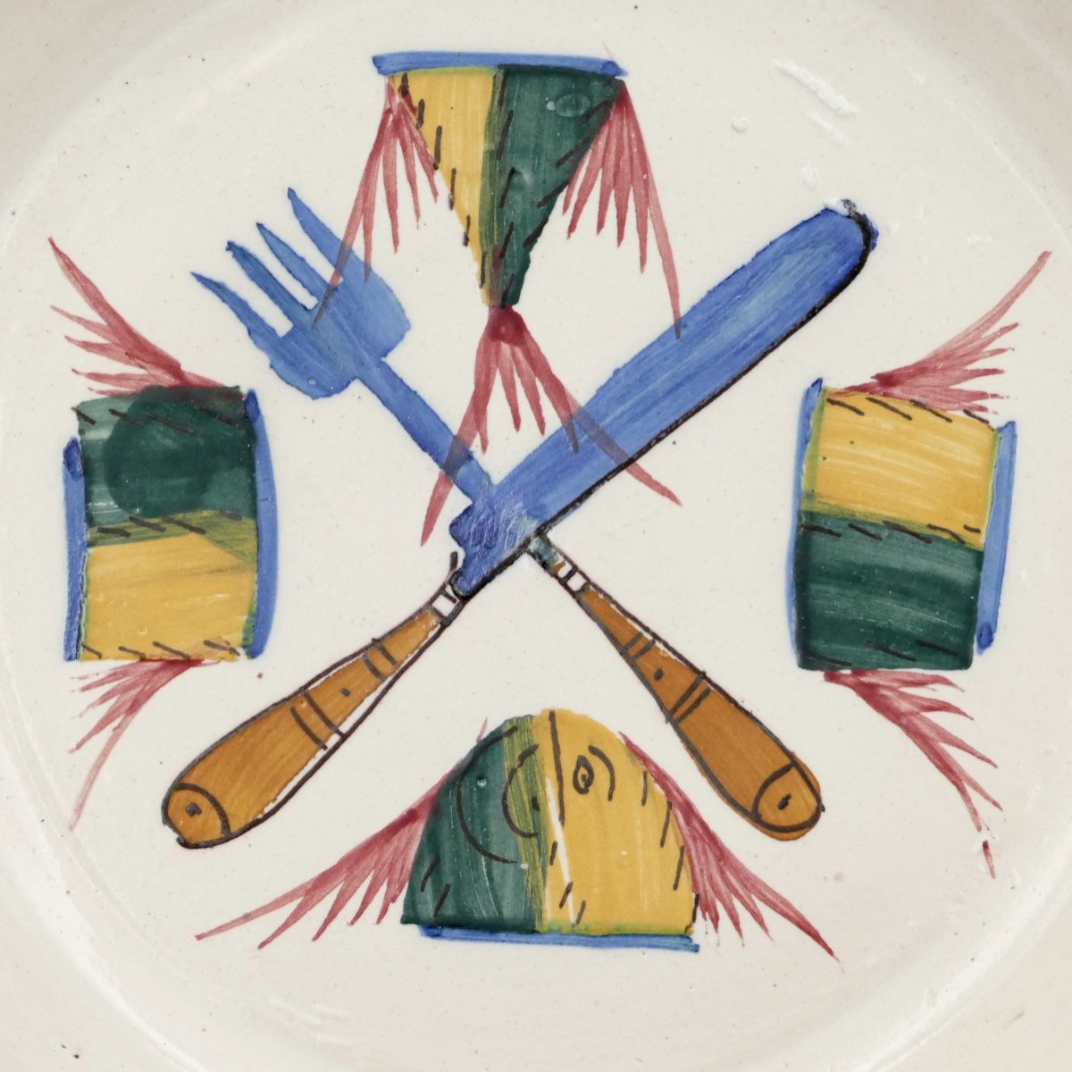 Portugal, assiette en faïence, « Couverts et tranches de poisson », XIXe siècle.-photo-4