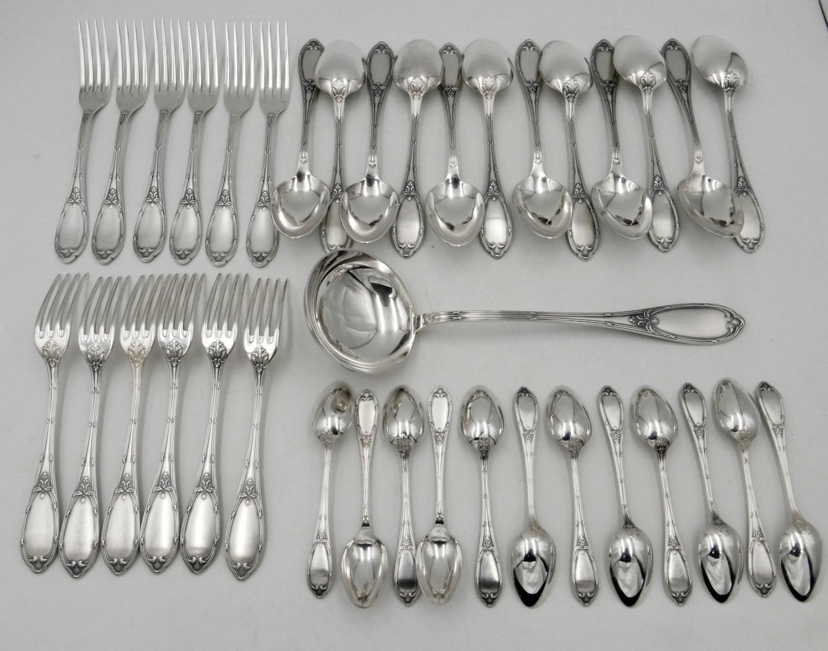 140-piece Louis XVI Style Flatware Set, Ribbons, Case, Silver-plated Metal, 20th Century.-photo-4
