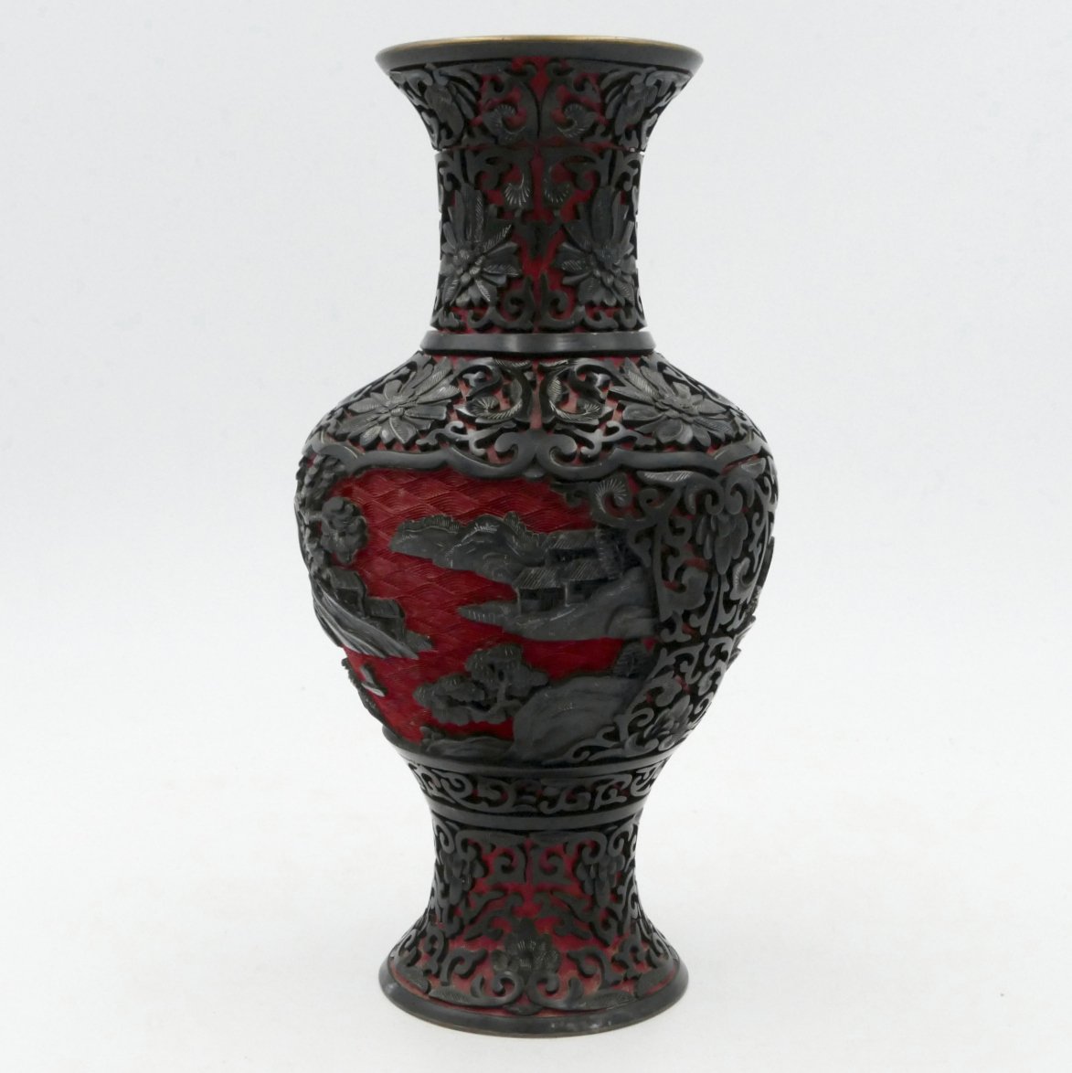 Chine, vase en laque cinabre « Paysages en bords de lac », XXe siècle.-photo-1