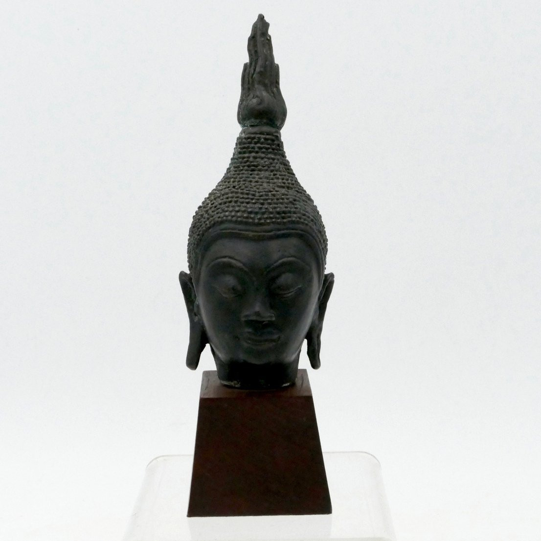 Birmanie, tête de Bouddha en bronze à patine brune, fin XIXe à début XXe siècle.-photo-2