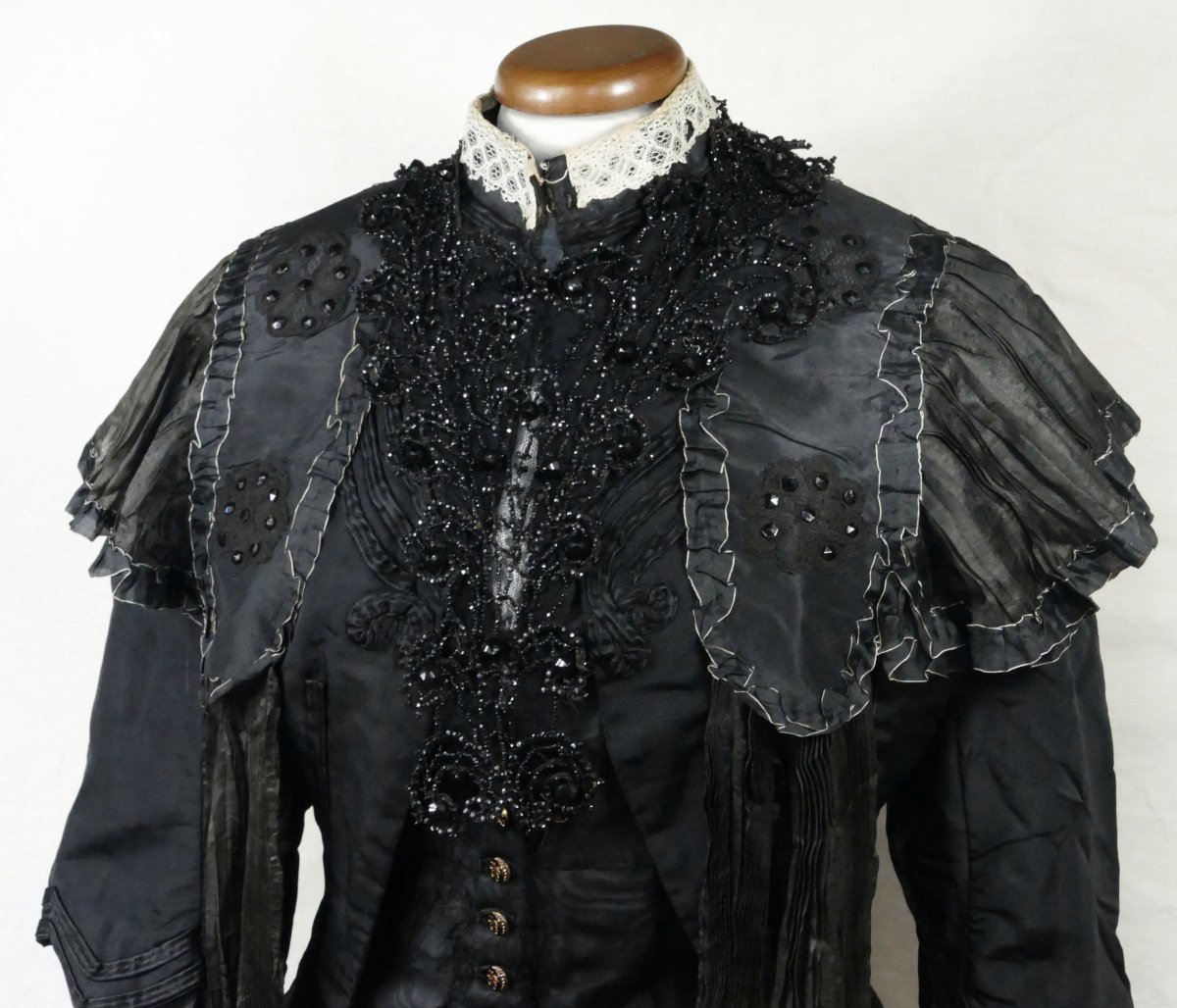 Tenue complète, vêtement de femme, fin XIXe siècle.-photo-2