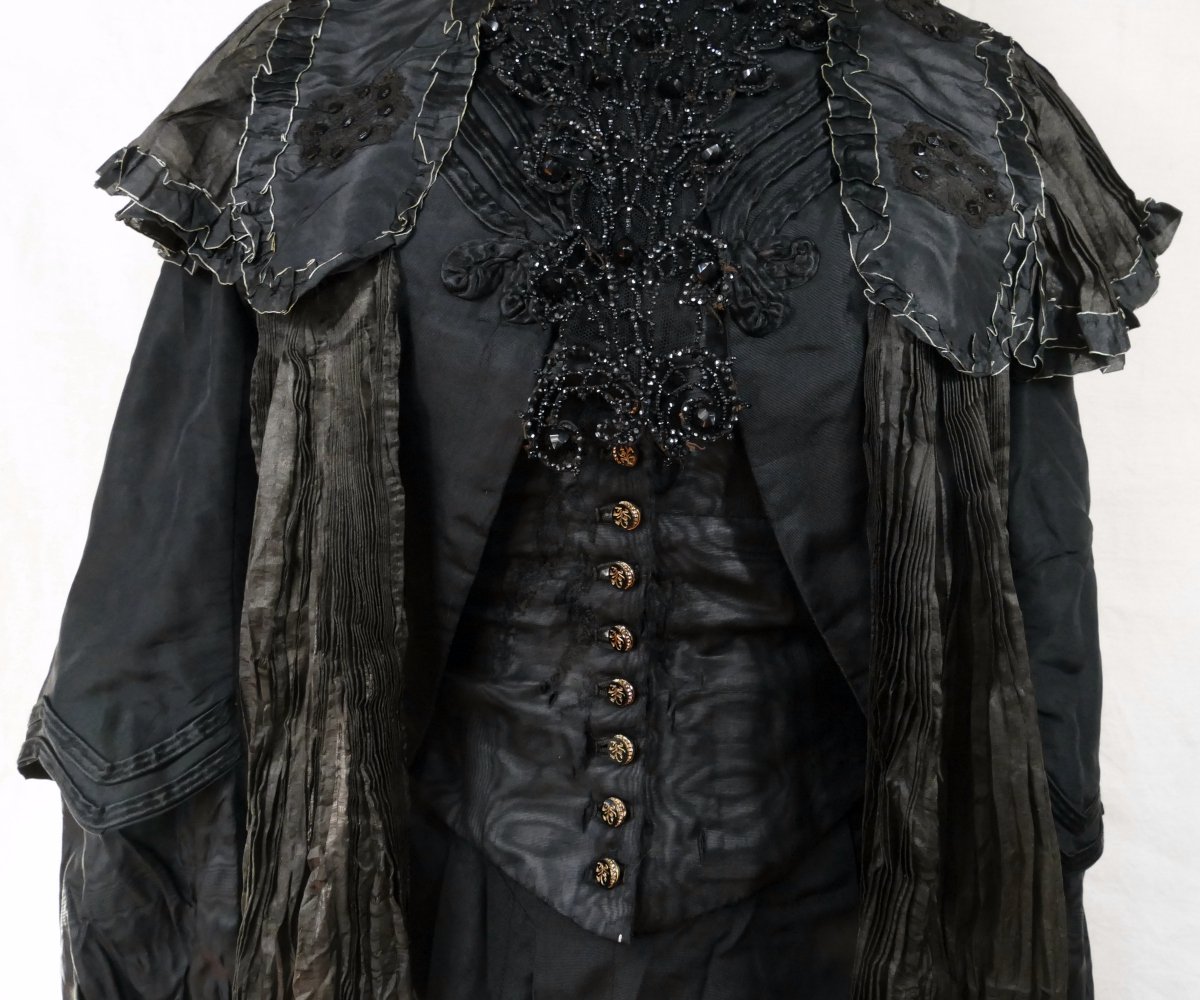 Tenue complète, vêtement de femme, fin XIXe siècle.-photo-8