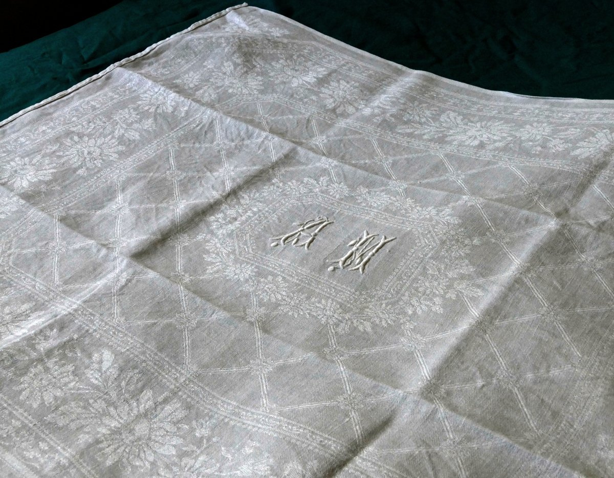 Six grandes serviettes « A H » damassées Art Nouveau. -photo-1