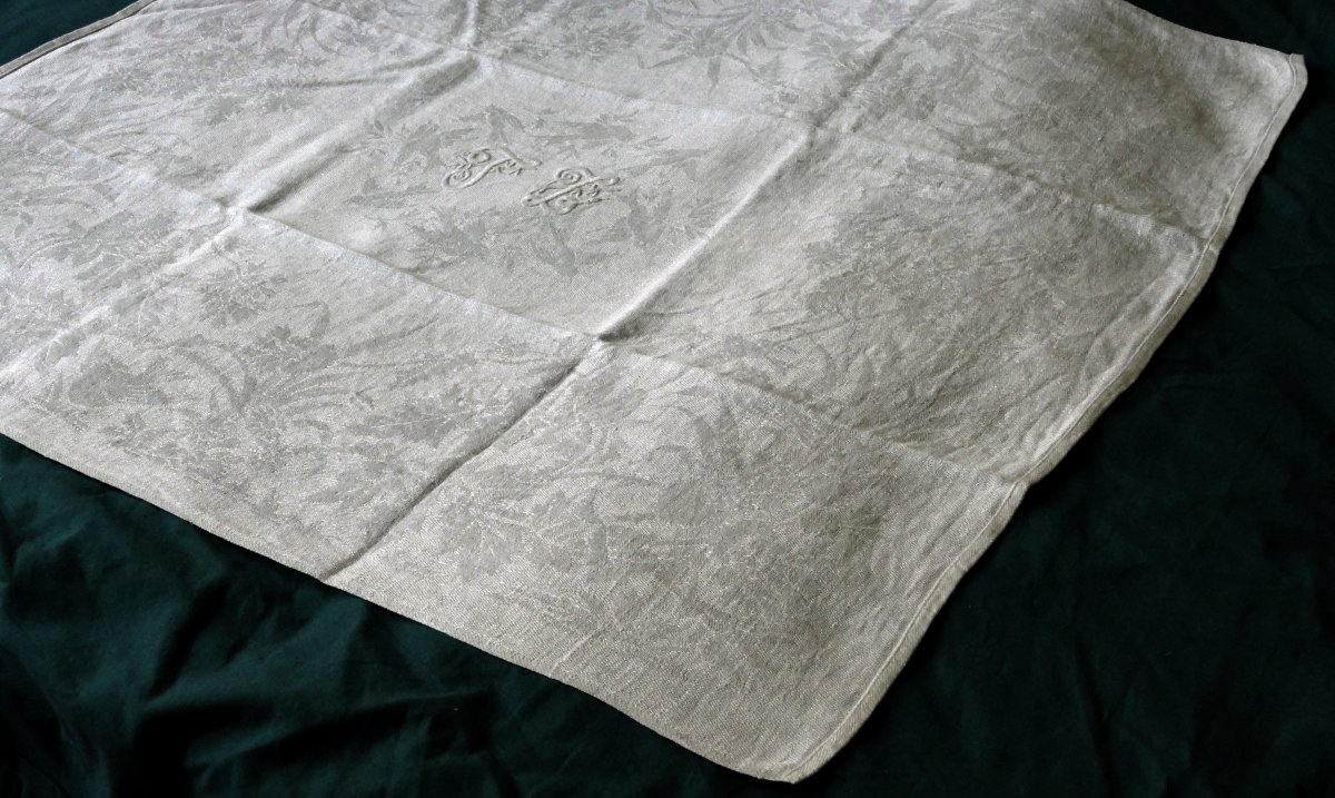 Twelve Large "t L" Damask Towels In The Art Nouveau Style, Early 20th Century.-photo-3
