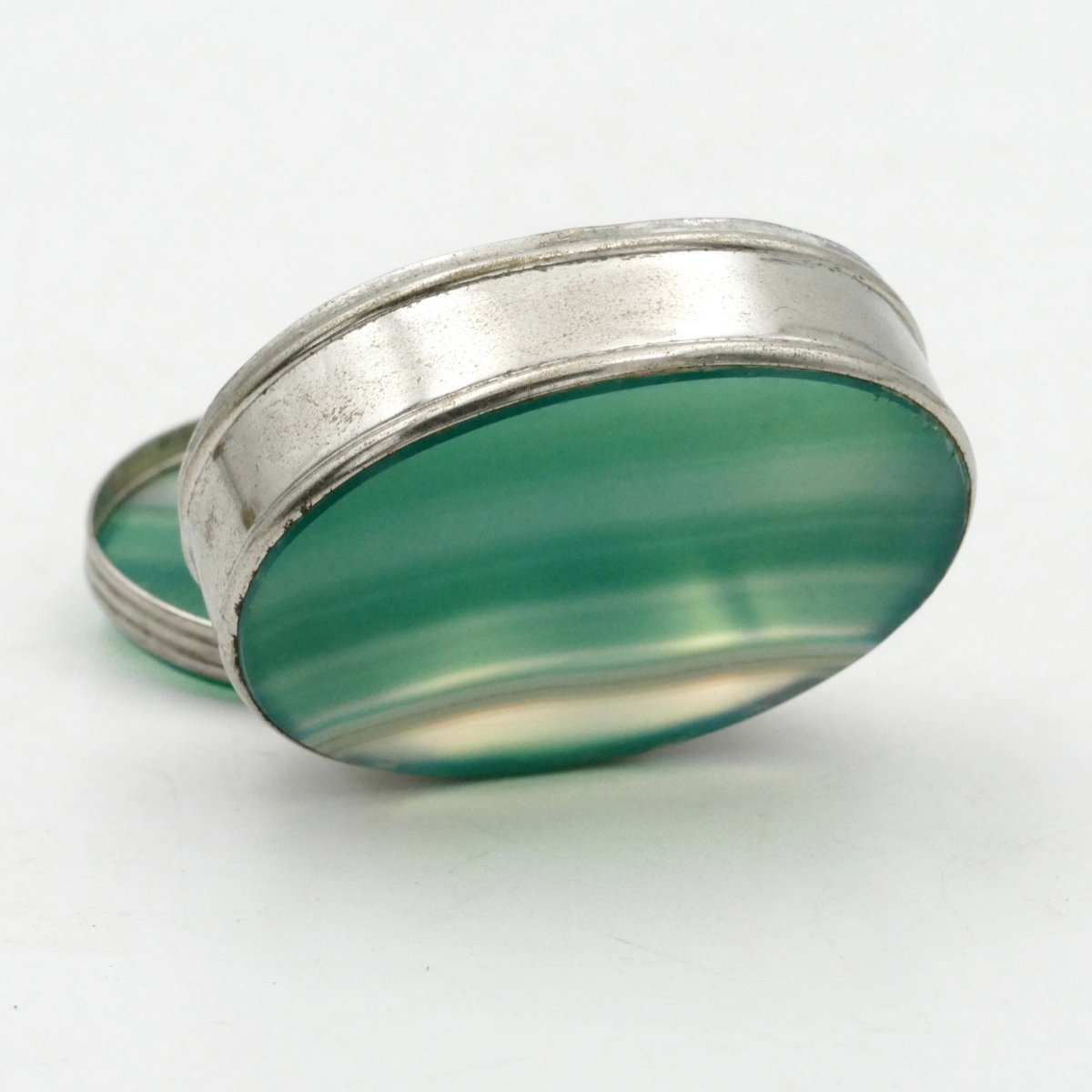 Box, Green Agate Pillbox, Art Deco.-photo-4