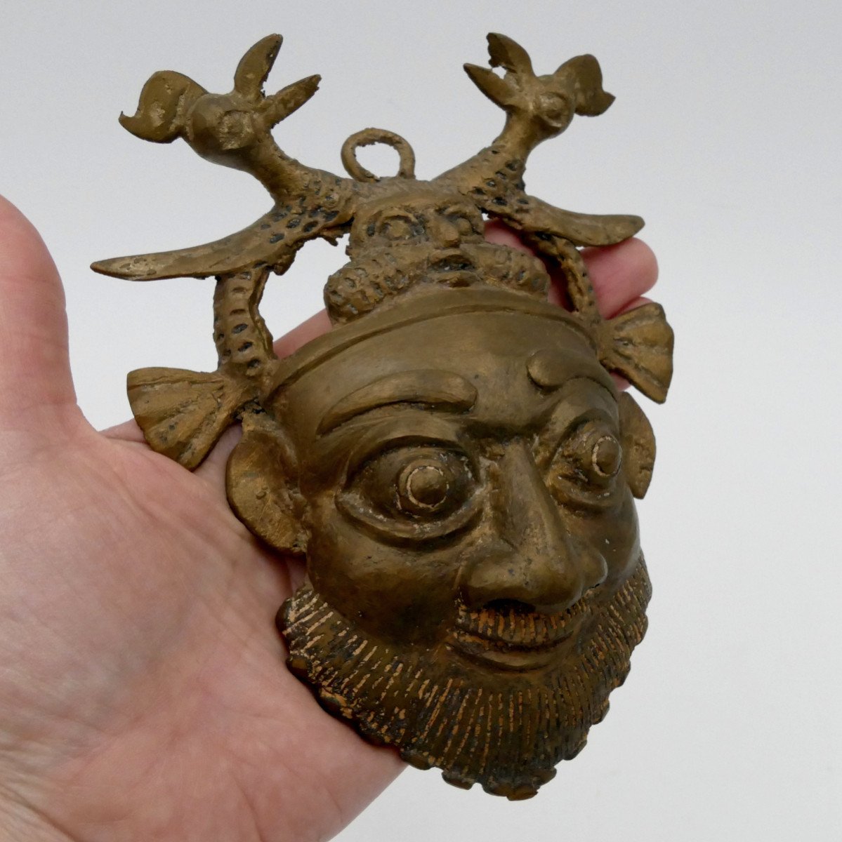 [benin] African Pendant Mask Topped With Birds In Bronze Twentieth-photo-1