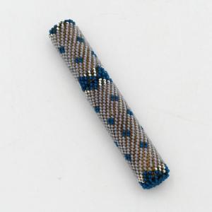 Étui à aiguilles, perles de verre opalescentes, XIXe siècle, porte-aiguilles.