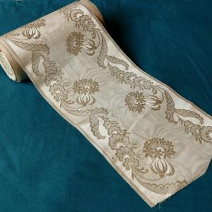 Art Nouveau Ivory-coloured Moiré Silk Roll, L 247 Cm, Late 19th / Early 20th Century.