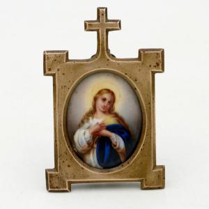 Miniature On Porcelain Representing The Virgin, Bronze Frame, Late 19th Century. 
