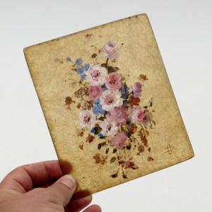 [Curiosité] « Le bouquet de roses », peinture à l'huile sur une corne blonde, début XXe.