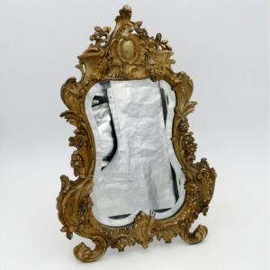 Miroir &agrave; poser en bronze de style rocaille, Napol&eacute;on III.