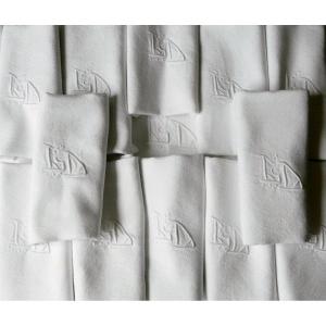Nappe et ses douze serviettes « L D » décor damassé et ajouré, Art Nouveau. 