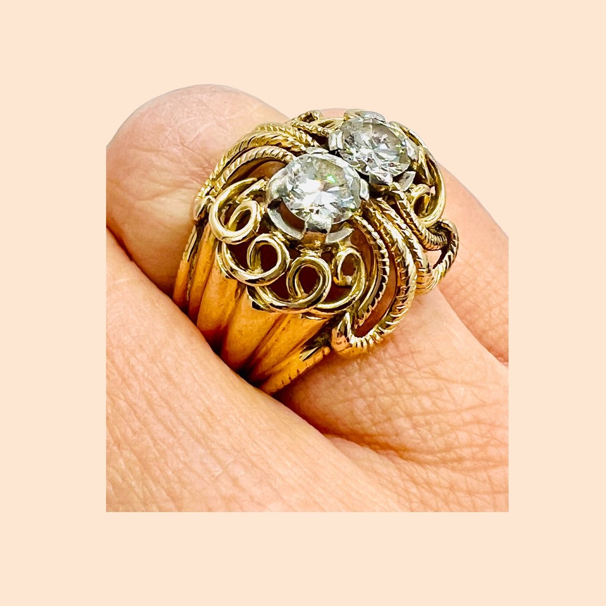 Superb Cocktail Ring From The 1950s In 18 Carat Gold, Set With Two Modern Cut Diamonds,-photo-1