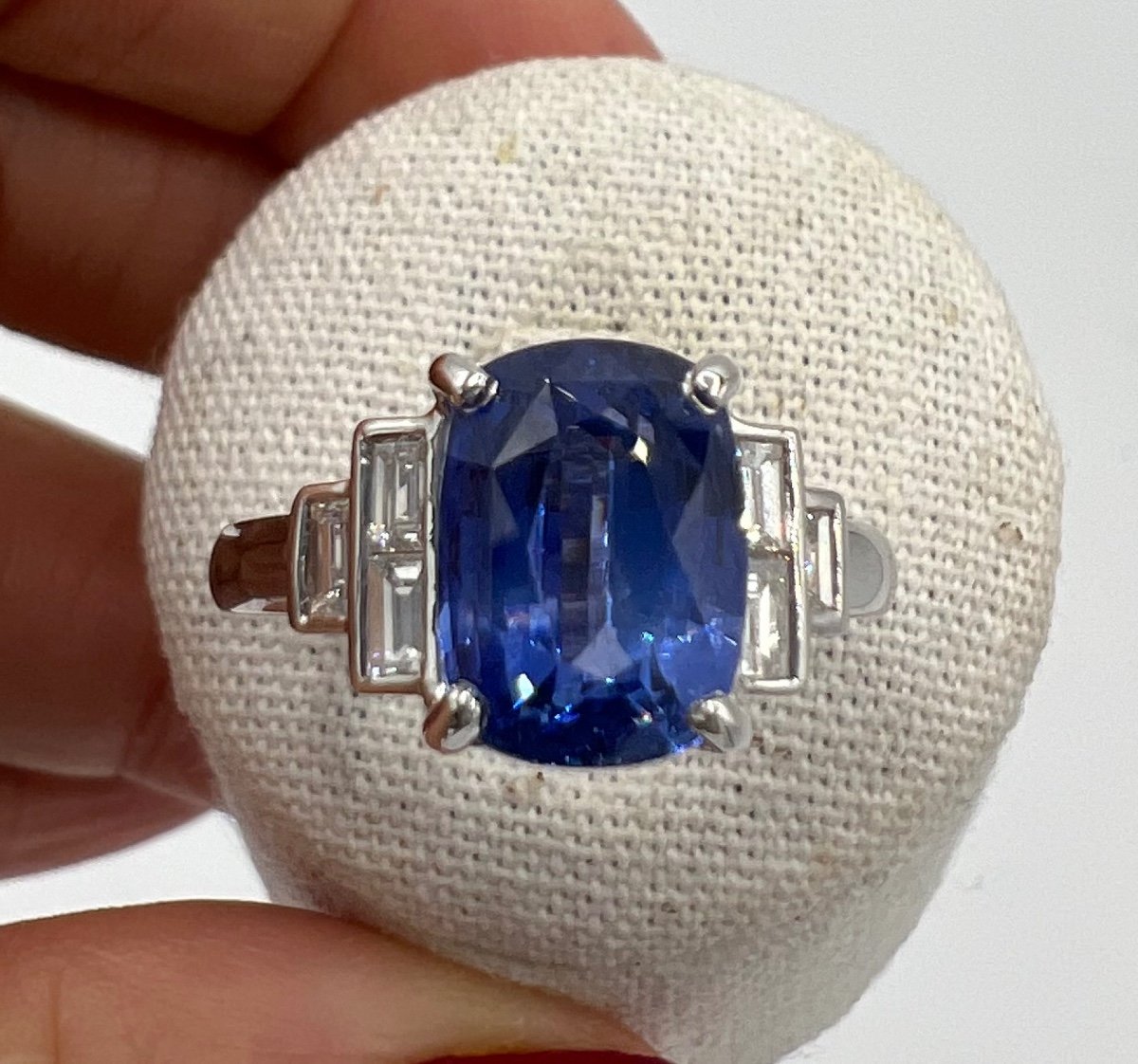 Bague De Fiançailles En Or 18 Ct  Saphir De 3.46 Carat Et 0.35 Carat De Diamants-photo-2