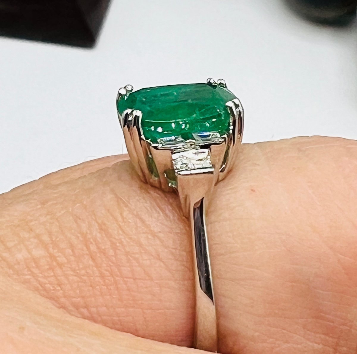 18 Carat White Gold Engagement Ring, 2.74 Carat Emerald And Diamonds-photo-2
