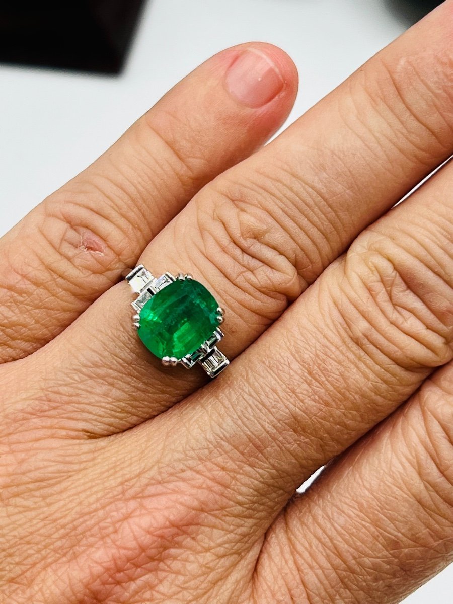 18 Carat White Gold Engagement Ring, 2.74 Carat Emerald And Diamonds-photo-4