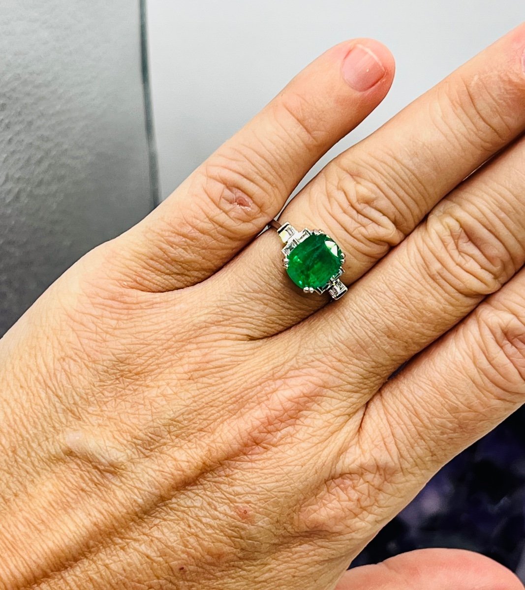 18 Carat White Gold Engagement Ring, 2.74 Carat Emerald And Diamonds-photo-7