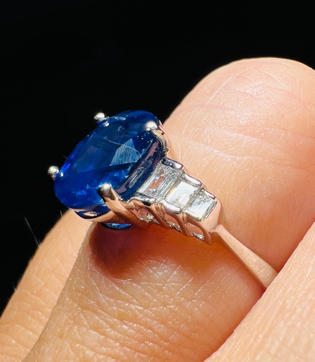 Sapphire Diamond Ring 18 Carat White Gold-photo-6