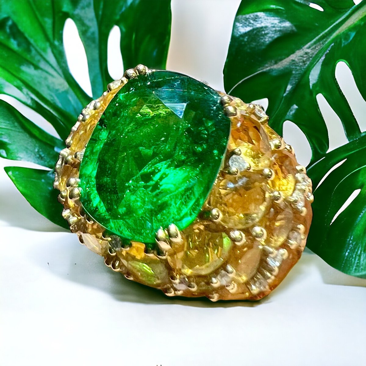 7.20 Carat Tsavorite And Citrine Paving, 18 Carat Yellow Gold Ring-photo-3