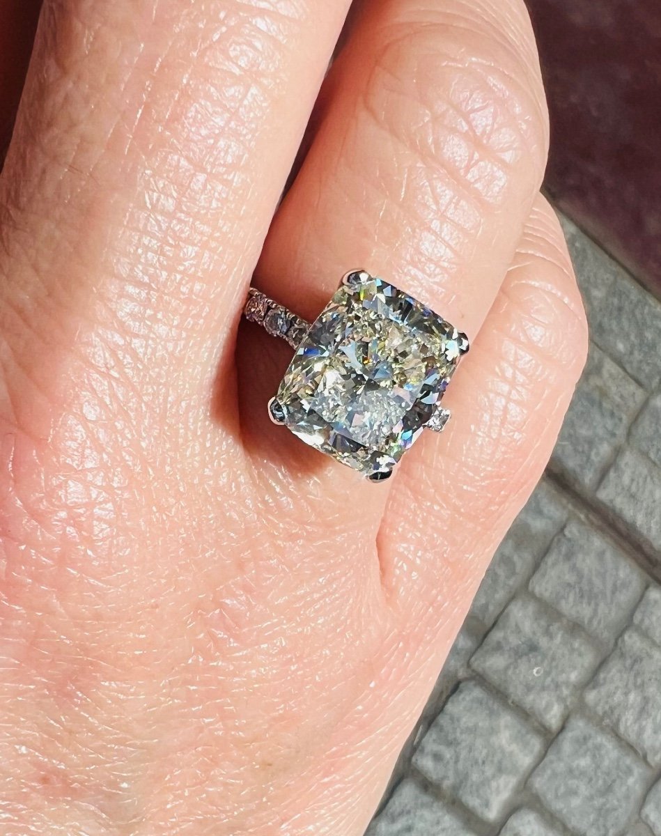 Bague De Fiançailles Bague Diamant 7.02 Carat Certifié Entouré d'Un Pavage Diamants-photo-3