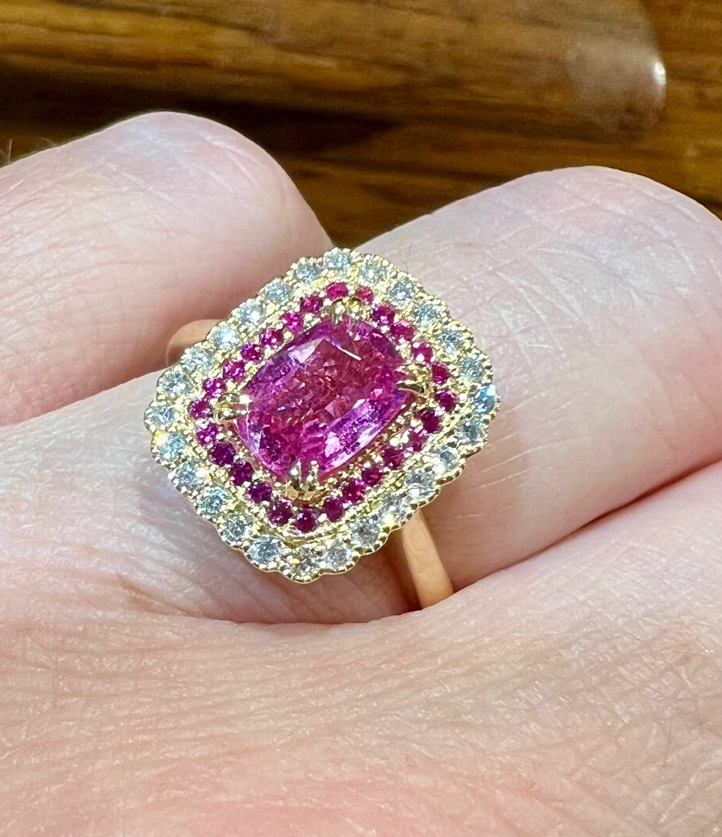 Bague Saphir Rose 1.31Carat Environ Entouré Pavage Diamants Et Saphirs Roses-photo-5