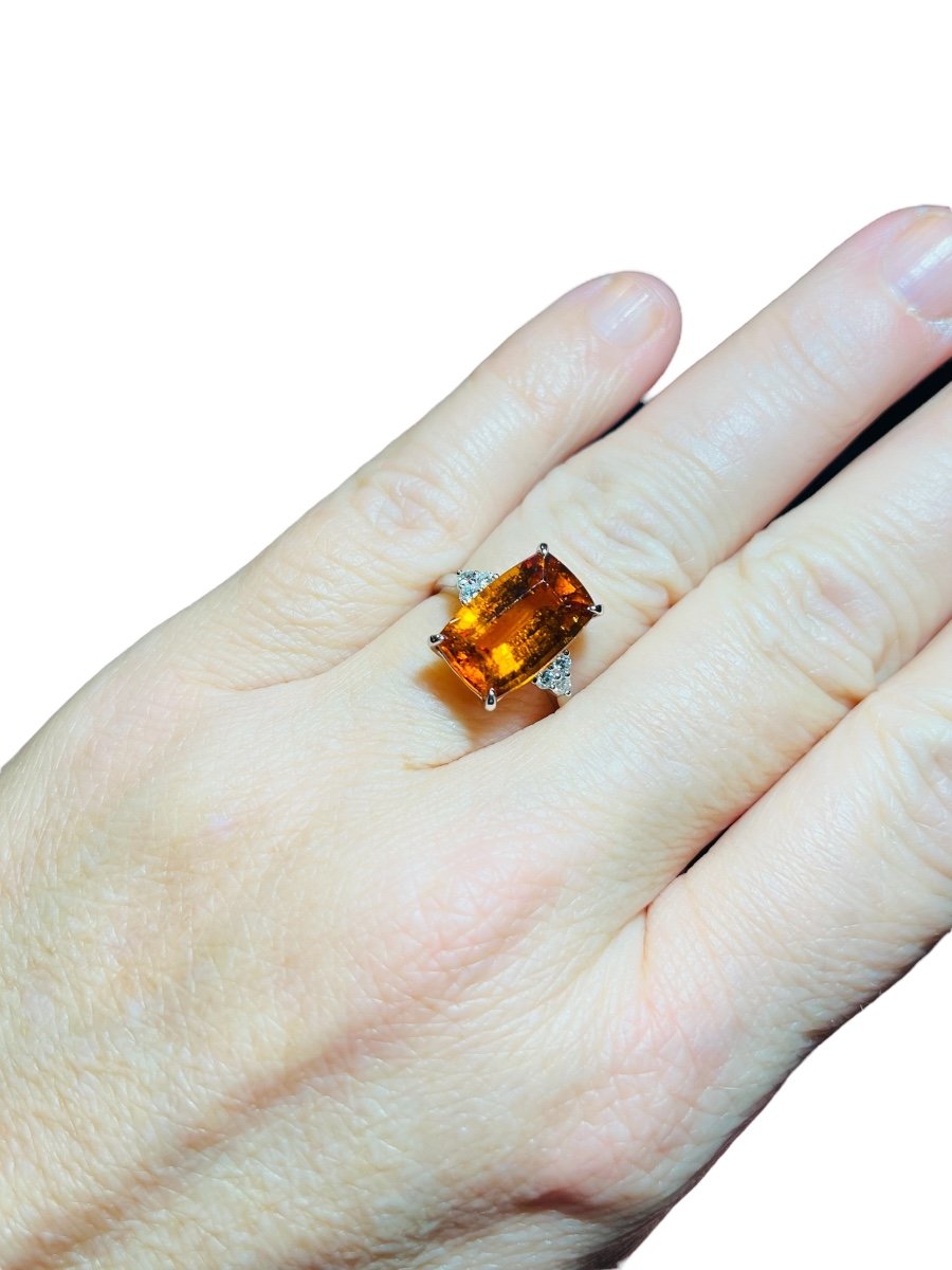18 Carat Gold Ring Set With A 6.40 Ct Spessartite Garnet And 6 Diamonds-photo-2