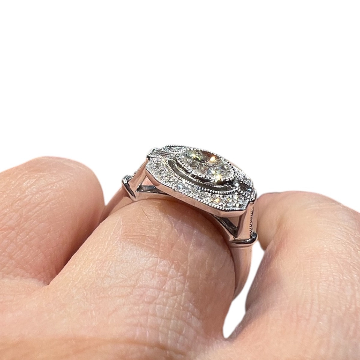 Art Deco Style Ring In 18k White Gold – 1.01 Ct H-si Center Diamond, Refined Pavé Setting-photo-2