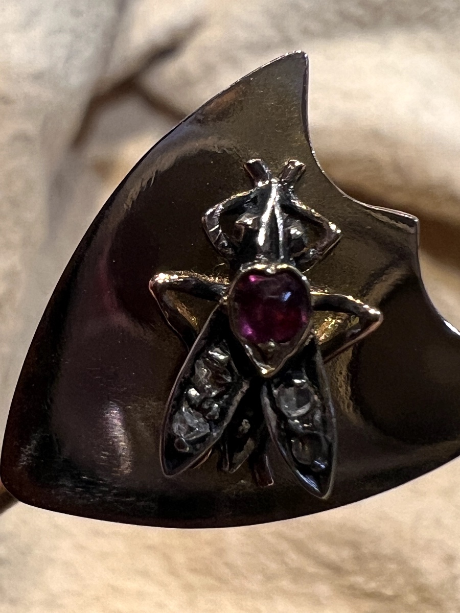 Antique Tie Pin, Late 19th Century, In 18-carat Gold, With A Stylized Fly, Rubies And Diamonds -photo-1