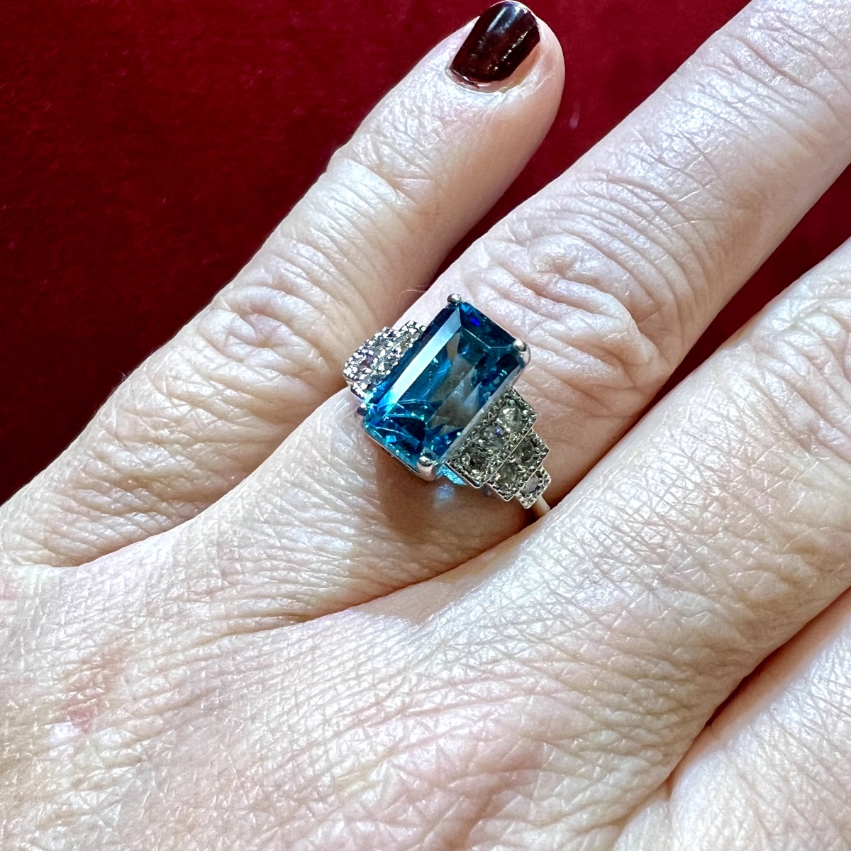 Bague en or blanc 18 ct, zircon bleu naturel 6 ct et diamants-photo-4