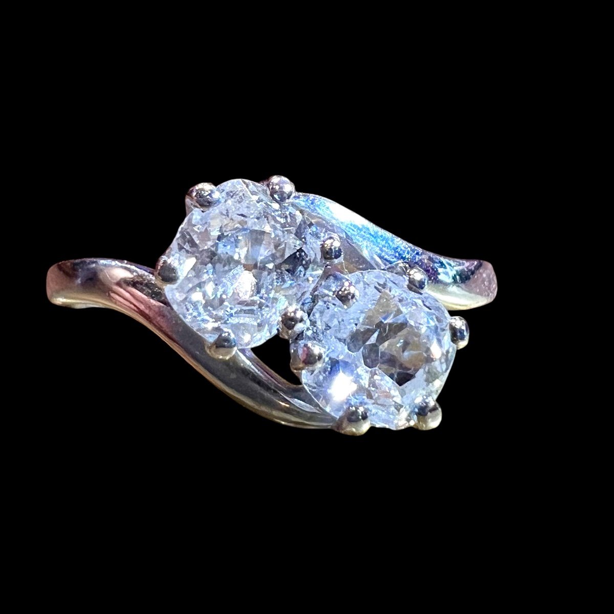 bague diamant ,or 18carats blanc, deux diamants taille ancienne, bague "toi et moi"