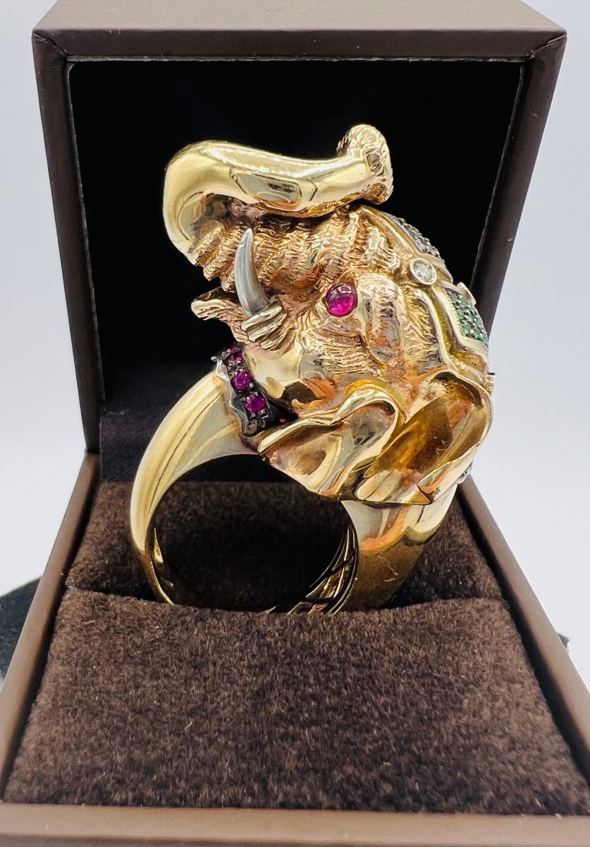 9ct Gold Ring Set With Gemstones Elephant Head