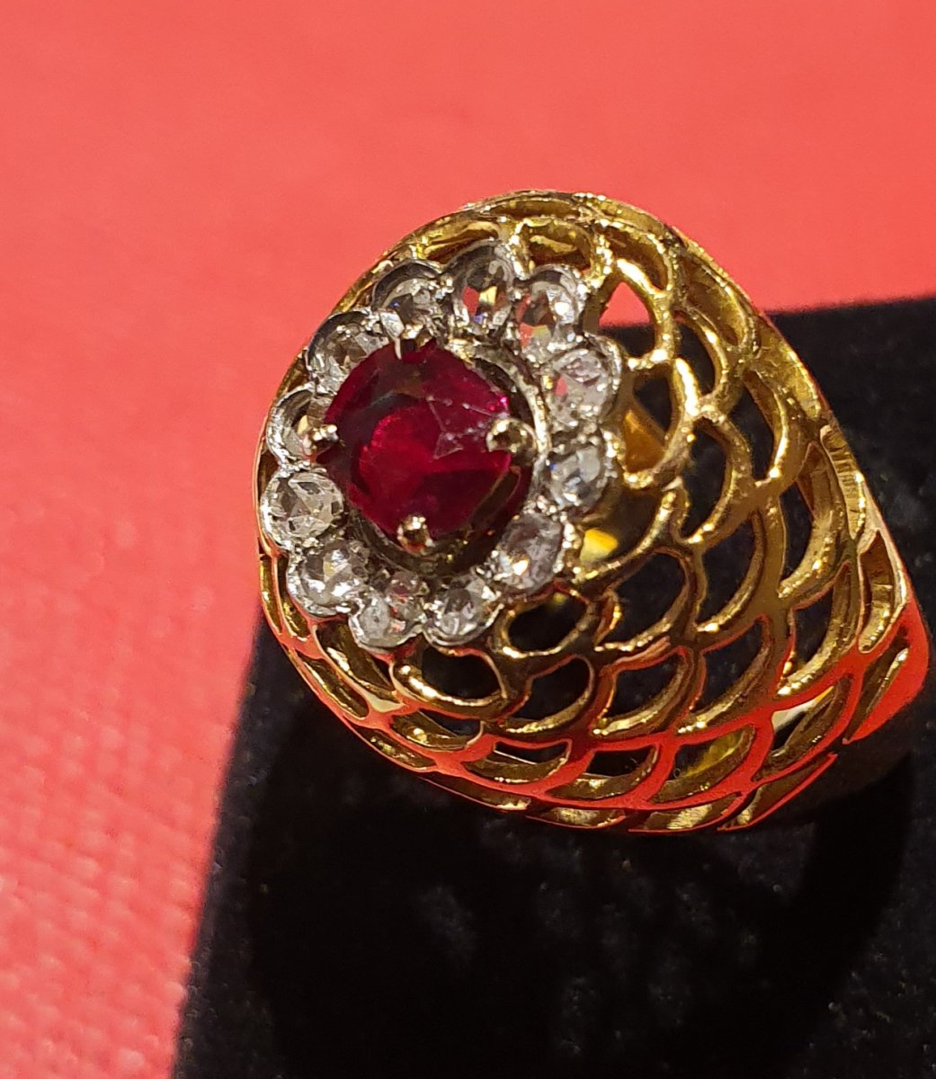 18ct Gold Ring Set With Old Cut Diamonds Center Ruby 0,80ct-photo-2