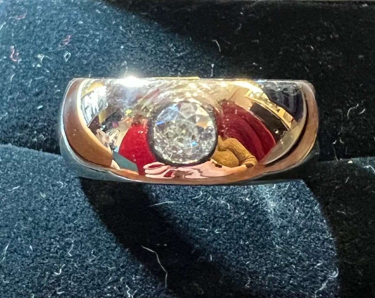18ct Gold Ring Set With A Diamond