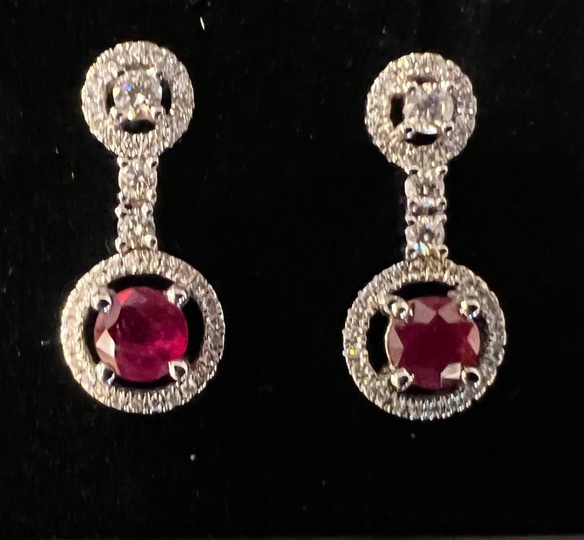 18ct White Gold Earrings Set With Rubies And Brilliants-photo-1