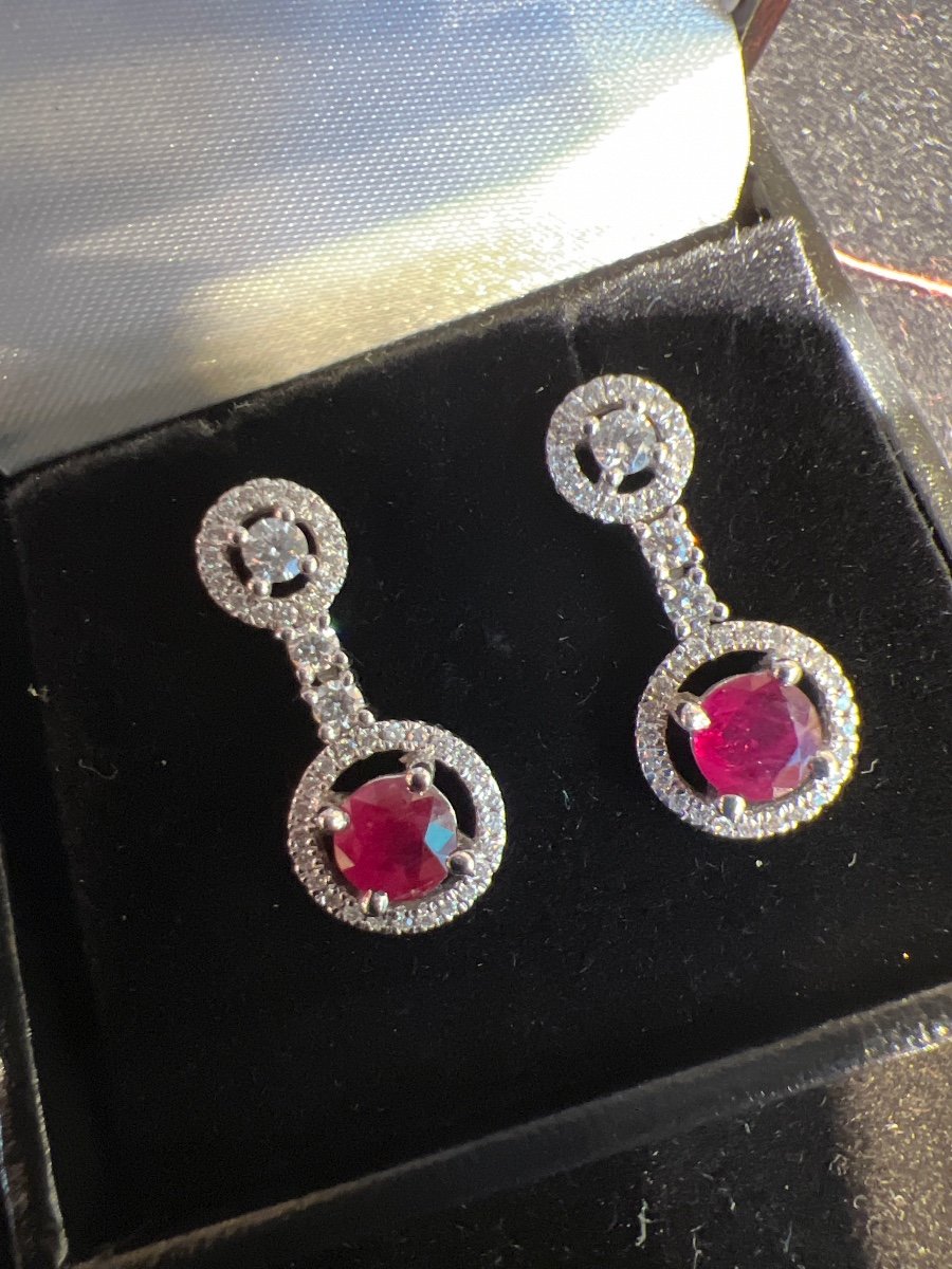 18ct White Gold Earrings Set With Rubies And Brilliants-photo-2